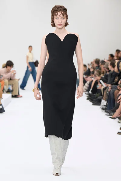 Look 13